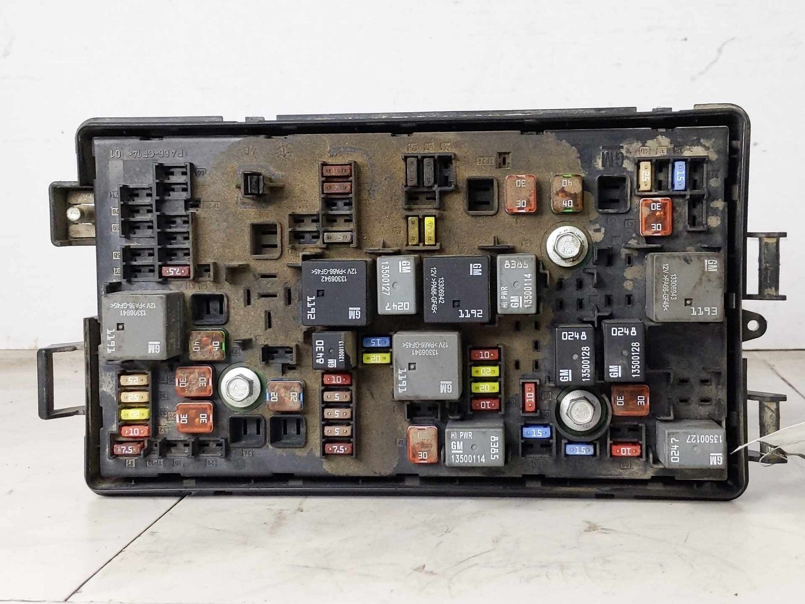 Engine Fuse Box CHEVY CAMARO 12 13 14 150